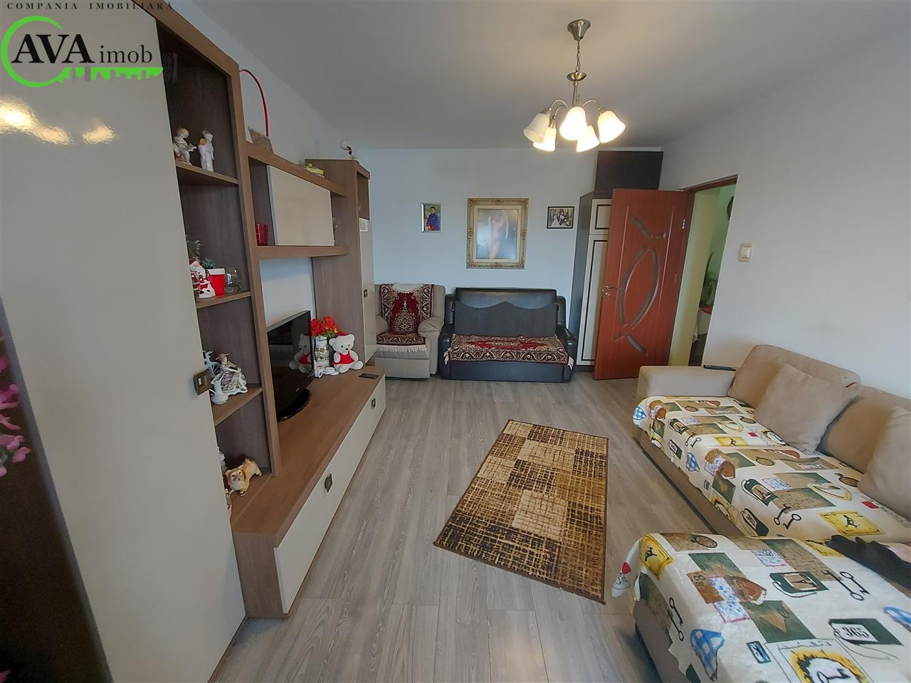 Apartament 2 camere, renovat, mobilat, zona Milcov