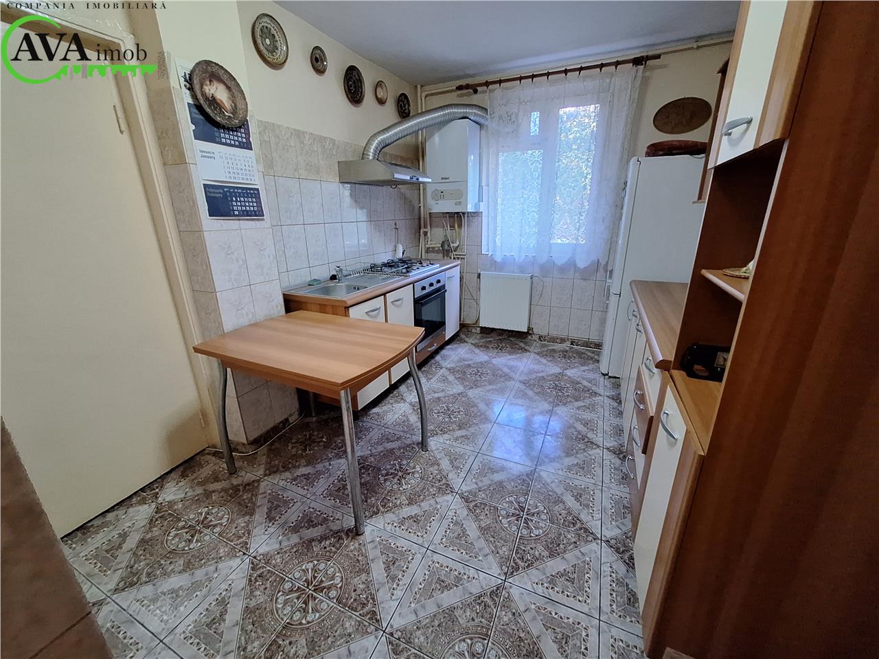 Apartament cu 3 Camere, 74,3 mp, Zona Orizont, Bacău
